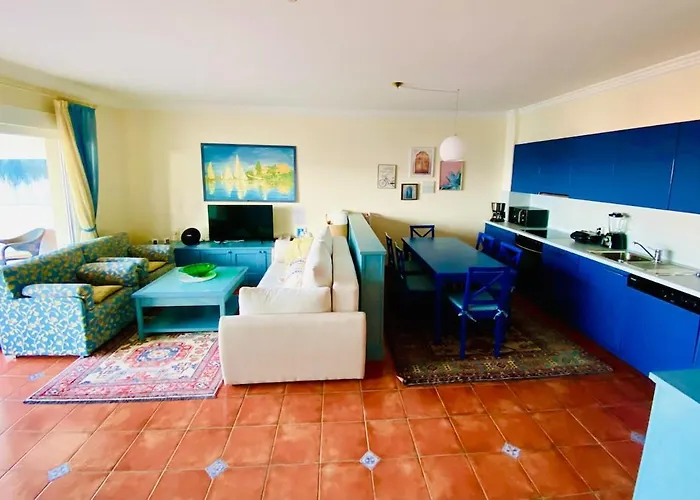 5 Star Luxury Sea View Terrace Skiper Apartament
