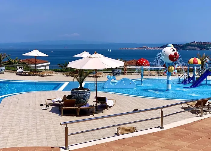 5 Star Luxury Sea View Terrace Skiper Apartament